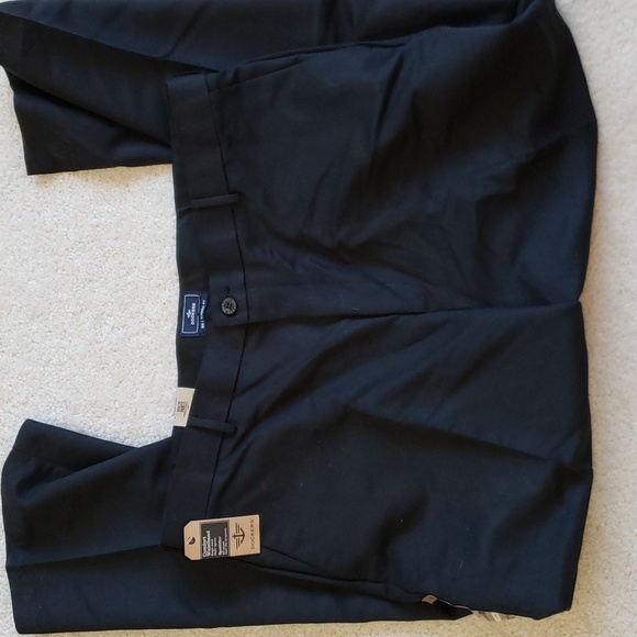 NWT Men's Dockers D3 Pant 38 x 30  Microfiber Khaki Classic Fit Flat Front black - Picture 3 of 4